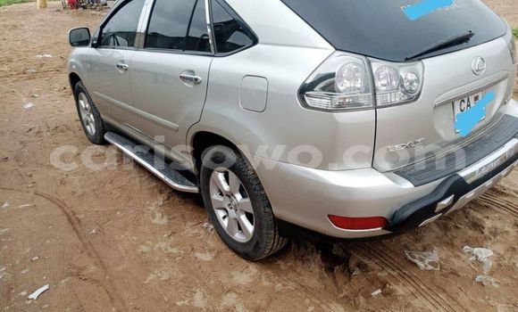 Sayi Na hannu Lexus RX 330 Azurfa Mota in Abomey Calavi a Benin Sayi Na hannu Lexus RX 330 Azurfa Mota in Abomey Calavi a Benin