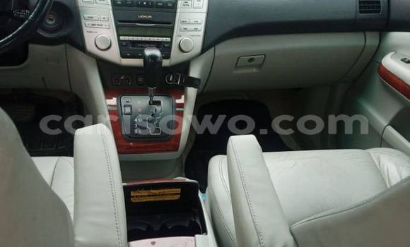 Sayi Na hannu Lexus RX 330 Azurfa Mota in Abomey Calavi a Benin Sayi Na hannu Lexus RX 330 Azurfa Mota in Abomey Calavi a Benin