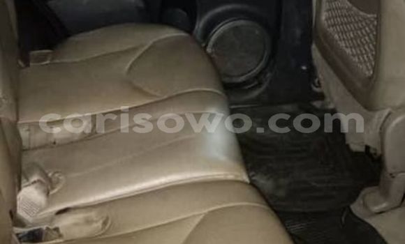 Ra Àlòkù Toyota RAV4 funfun Ọkọ̀ in Abomey Calavi ni Benin Ra Àlòkù Toyota RAV4 funfun Ọkọ̀ in Abomey Calavi ni Benin