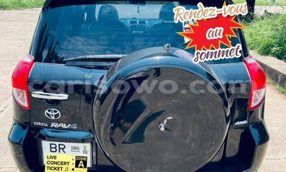 Ra Àlòkù Toyota RAV4 Black Ọkọ̀ in Abomey Calavi ni Benin Ra Àlòkù Toyota RAV4 Black Ọkọ̀ in Abomey Calavi ni Benin
