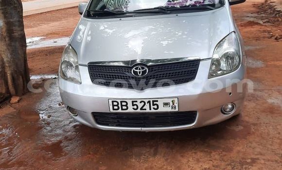 Ra Àlòkù Toyota Corolla Verso Silver Ọkọ̀ in Abomey Calavi ni Benin Ra Àlòkù Toyota Corolla Verso Silver Ọkọ̀ in Abomey Calavi ni Benin