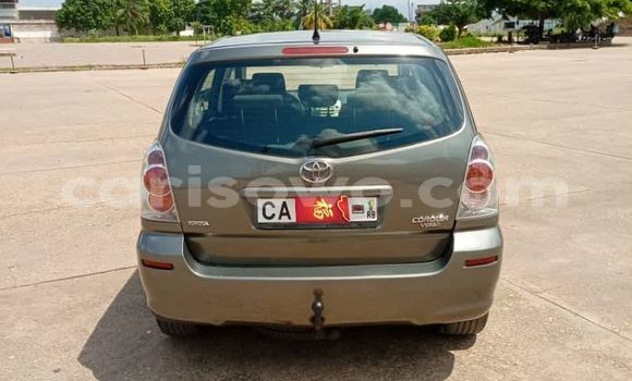 Ra Àlòkù Toyota Corolla Verso Blue Ọkọ̀ in Abomey Calavi ni Benin Ra Àlòkù Toyota Corolla Verso Blue Ọkọ̀ in Abomey Calavi ni Benin
