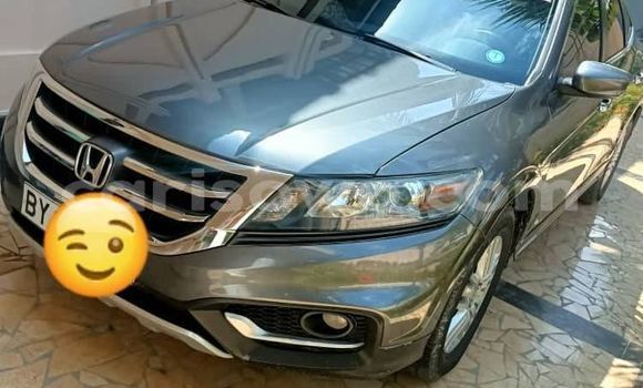 Buy Used Honda Crosstour Green Car in Abomey Calavi in Benign