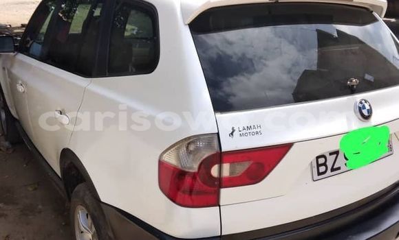 Sayi Na hannu BMW X3 White Mota in Abomey Calavi a Benin Sayi Na hannu BMW X3 White Mota in Abomey Calavi a Benin