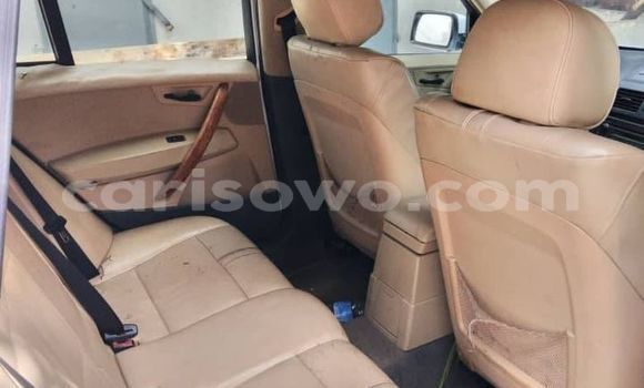 Sayi Na hannu BMW X3 White Mota in Abomey Calavi a Benin Sayi Na hannu BMW X3 White Mota in Abomey Calavi a Benin