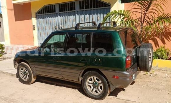 Ra Àlòkù Toyota RAV4 Alawọ ewe Ọkọ̀ in Abomey Calavi ni Benin Ra Àlòkù Toyota RAV4 Alawọ ewe Ọkọ̀ in Abomey Calavi ni Benin