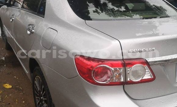 Ra Àlòkù Toyota Corolla Silver Ọkọ̀ in Abomey Calavi ni Benin Ra Àlòkù Toyota Corolla Silver Ọkọ̀ in Abomey Calavi ni Benin