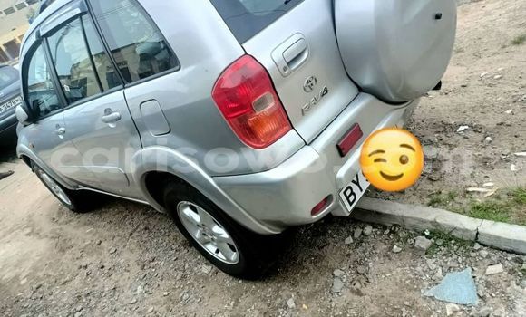 Ra Àlòkù Toyota RAV4 Silver Ọkọ̀ in Abomey Calavi ni Benin Ra Àlòkù Toyota RAV4 Silver Ọkọ̀ in Abomey Calavi ni Benin
