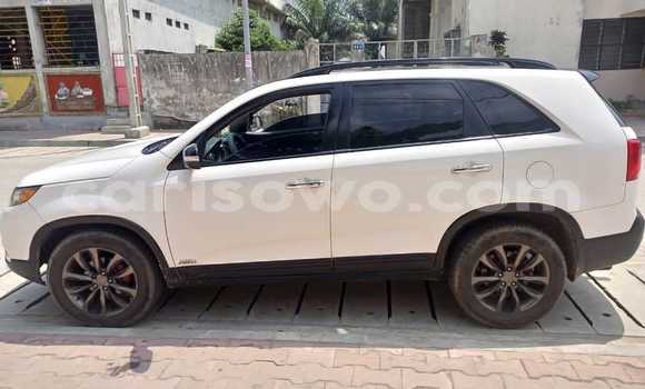Ra Àlòkù Kia Sorento funfun Ọkọ̀ in Cotonou ni Benin Ra Àlòkù Kia Sorento funfun Ọkọ̀ in Cotonou ni Benin