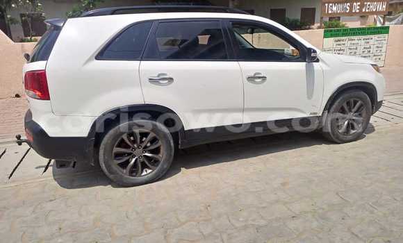 Ra Àlòkù Kia Sorento funfun Ọkọ̀ in Cotonou ni Benin Ra Àlòkù Kia Sorento funfun Ọkọ̀ in Cotonou ni Benin