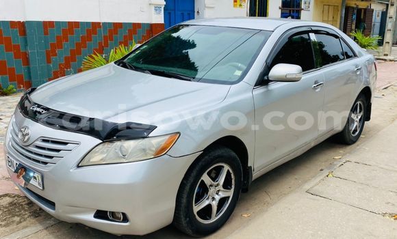 Ra Àlòkù Toyota Camry Silver Ọkọ̀ in Cotonou ni Benin Ra Àlòkù Toyota Camry Silver Ọkọ̀ in Cotonou ni Benin