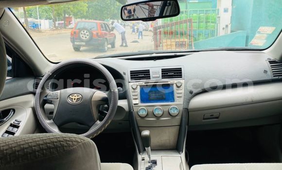Ra Àlòkù Toyota Camry Silver Ọkọ̀ in Cotonou ni Benin Ra Àlòkù Toyota Camry Silver Ọkọ̀ in Cotonou ni Benin