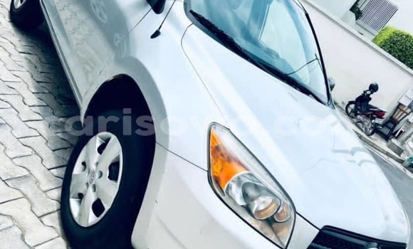 Acheter Occasion Voiture Toyota RAV4 Gris à Cotonou, Benin Acheter Occasion Voiture Toyota RAV4 Gris à Cotonou, Benin
