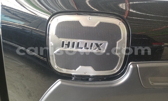 Acheter Neuf Voiture Toyota Hilux Blanc à Cotonou, Benin Acheter Neuf Voiture Toyota Hilux Blanc à Cotonou, Benin