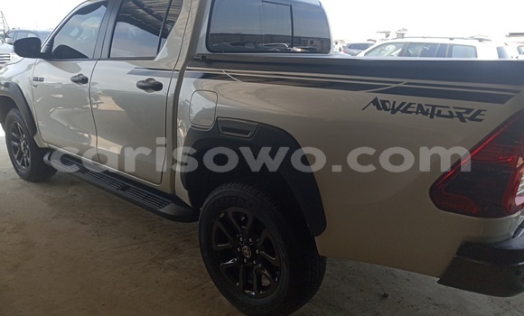 Acheter Neuf Voiture Toyota Hilux Blanc à Cotonou, Benin Acheter Neuf Voiture Toyota Hilux Blanc à Cotonou, Benin