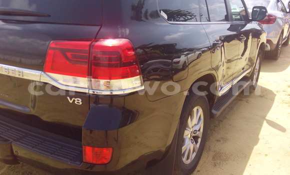 Acheter Occasion Voiture Toyota Land Cruiser Noir à Porto Novo, Benin Acheter Occasion Voiture Toyota Land Cruiser Noir à Porto Novo, Benin