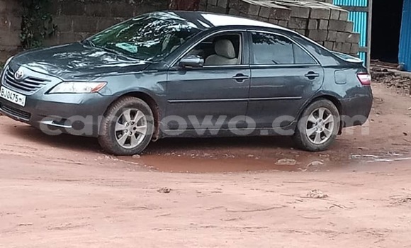 Sayi Na hannu Toyota Camry Azurfa Mota in Abomey Calavi a Benin Sayi Na hannu Toyota Camry Azurfa Mota in Abomey Calavi a Benin