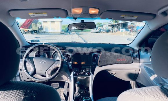 Ra Àlòkù Hyundai Sonata Silver Ọkọ̀ in Cotonou ni Benin Ra Àlòkù Hyundai Sonata Silver Ọkọ̀ in Cotonou ni Benin