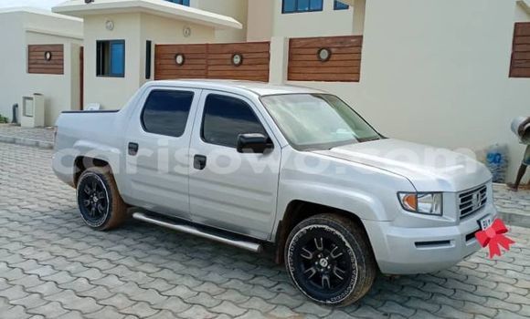 Acheter Occasion Voiture Honda Ridgeline Gris à Cotonou, Benin Acheter Occasion Voiture Honda Ridgeline Gris à Cotonou, Benin