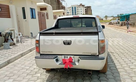Acheter Occasion Voiture Honda Ridgeline Gris à Cotonou, Benin Acheter Occasion Voiture Honda Ridgeline Gris à Cotonou, Benin