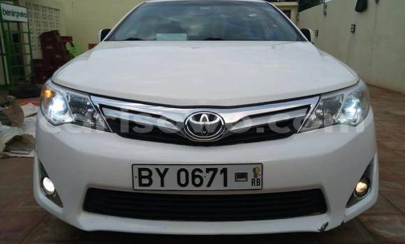 Acheter Occasion Voiture Toyota Camry Blanc à Cotonou, Benin Acheter Occasion Voiture Toyota Camry Blanc à Cotonou, Benin