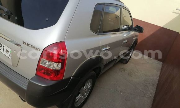 Acheter Occasion Voiture Hyundai Tucson Gris à Cotonou, Benin Acheter Occasion Voiture Hyundai Tucson Gris à Cotonou, Benin