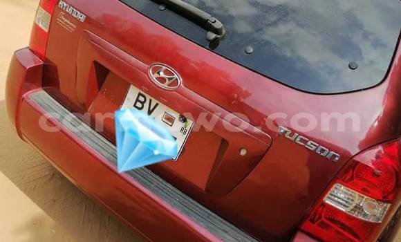Acheter Occasion Voiture Hyundai Tucson Rouge à Cotonou, Benin Acheter Occasion Voiture Hyundai Tucson Rouge à Cotonou, Benin