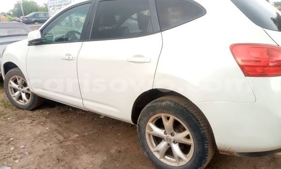 Acheter Occasion Voiture Nissan Rogue Blanc à Cotonou, Benin Acheter Occasion Voiture Nissan Rogue Blanc à Cotonou, Benin