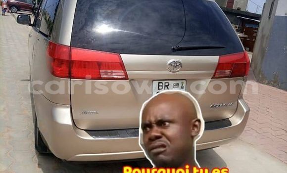 Acheter Occasion Voiture Toyota Sienna Bleu à Cotonou, Benin Acheter Occasion Voiture Toyota Sienna Bleu à Cotonou, Benin