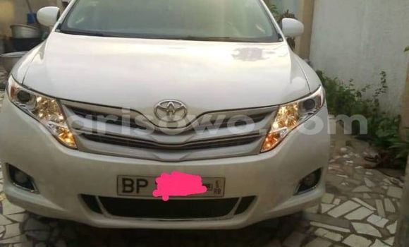 Acheter Occasion Voiture Toyota Venza Blanc à Cotonou, Benin Acheter Occasion Voiture Toyota Venza Blanc à Cotonou, Benin