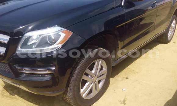 Acheter Occasion Voiture Mercedes-Benz CL–Class Noir à Porto Novo, Benin Acheter Occasion Voiture Mercedes-Benz CL–Class Noir à Porto Novo, Benin