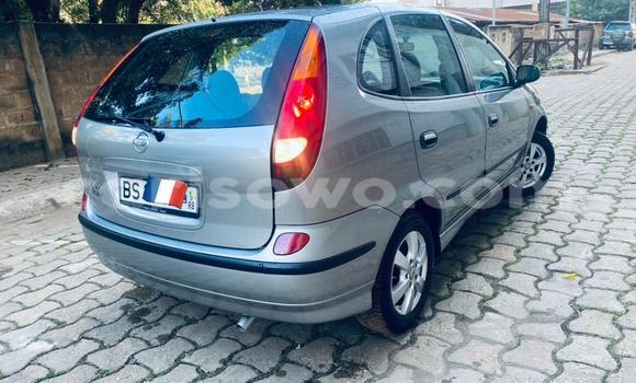 Acheter Occasion Voiture Nissan Almera Tino Gris à Cotonou, Benin