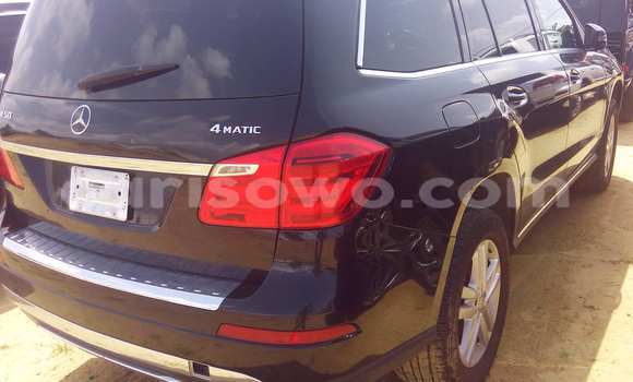 Acheter Occasion Voiture Mercedes-Benz CL–Class Noir à Porto Novo, Benin Acheter Occasion Voiture Mercedes-Benz CL–Class Noir à Porto Novo, Benin