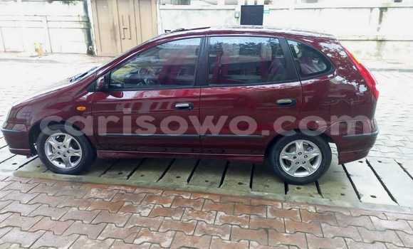 Acheter Occasion Voiture Nissan Almera Tino Rouge à Abomey Calavi, Benin Acheter Occasion Voiture Nissan Almera Tino Rouge à Abomey Calavi, Benin