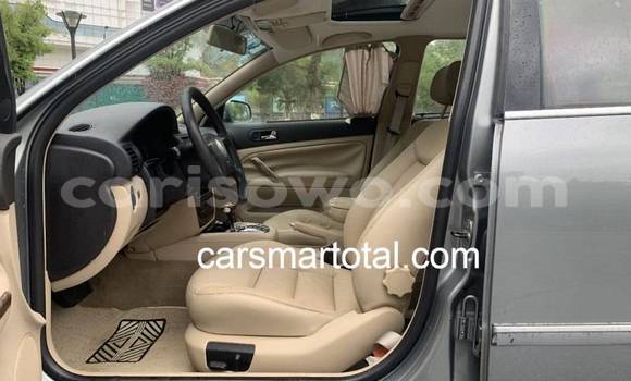 Acheter Occasion Voiture Volkswagen Passat Gris à Parakou, Benin Acheter Occasion Voiture Volkswagen Passat Gris à Parakou, Benin