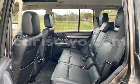 Acheter Import Voiture Mitsubishi Montero Marron à Abomey, Benin Acheter Import Voiture Mitsubishi Montero Marron à Abomey, Benin