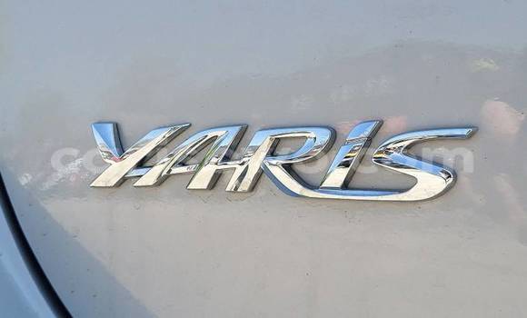 Acheter Import Voiture Toyota Yaris Blanc à Porto Novo, Benin Acheter Import Voiture Toyota Yaris Blanc à Porto Novo, Benin