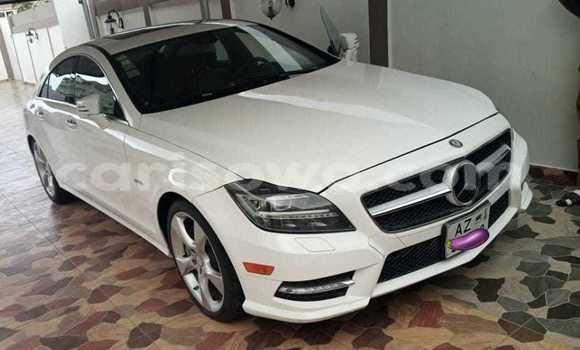Sayi Sabo Mercedes-Benz CLS-klasse White Mota in Cotonou a Benin Sayi Sabo Mercedes-Benz CLS-klasse White Mota in Cotonou a Benin