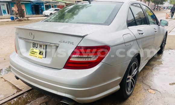 Ra Àlòkù Mercedes-Benz C–Class Silver Ọkọ̀ in Cotonou ni Benin Ra Àlòkù Mercedes-Benz C–Class Silver Ọkọ̀ in Cotonou ni Benin