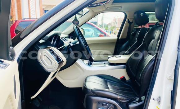 Ra Àlòkù Land Rover Range Rover Sport funfun Ọkọ̀ in Cotonou ni Benin Ra Àlòkù Land Rover Range Rover Sport funfun Ọkọ̀ in Cotonou ni Benin