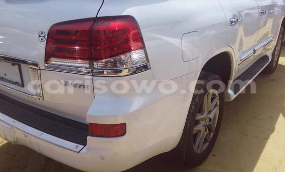 Acheter Occasion Voiture Lexus LX 450 Blanc à Porto Novo, Benin Acheter Occasion Voiture Lexus LX 450 Blanc à Porto Novo, Benin