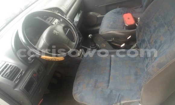 Ra Àlòkù Peugeot Partner Silver Ọkọ̀ in Cotonou ni Benin Ra Àlòkù Peugeot Partner Silver Ọkọ̀ in Cotonou ni Benin