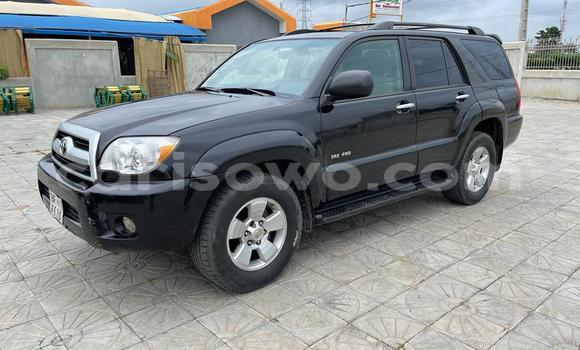 Ra Àlòkù Toyota 4Runner Black Ọkọ̀ in Cotonou ni Benin Ra Àlòkù Toyota 4Runner Black Ọkọ̀ in Cotonou ni Benin