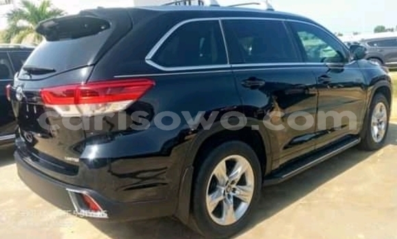 Sayi Imported Toyota Highlander Sauran Mota in Cotonou a Benin Sayi Imported Toyota Highlander Sauran Mota in Cotonou a Benin
