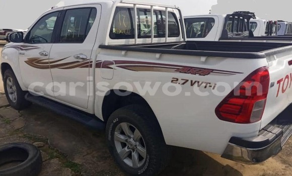 Acheter Import Voiture Toyota Hilux Blanc à Cotonou, Benin Acheter Import Voiture Toyota Hilux Blanc à Cotonou, Benin