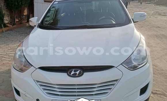 Sayi Na hannu Hyundai Tucson White Mota in Cotonou a Benin