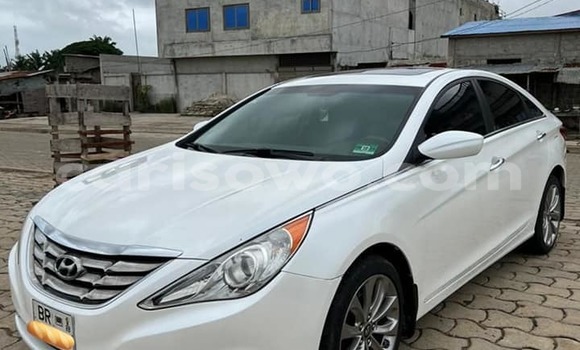Acheter Occasion Voiture Hyundai Sonata Blanc à Cotonou, Benin