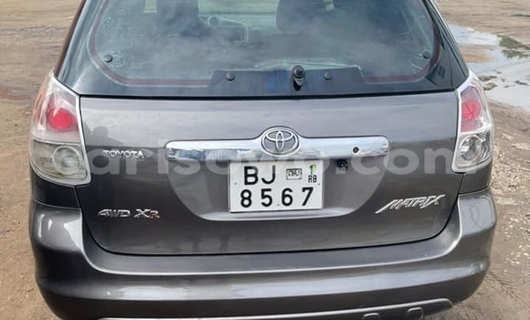 Sayi Na hannu Toyota Matrix Sauran Mota in Cotonou a Benin Sayi Na hannu Toyota Matrix Sauran Mota in Cotonou a Benin
