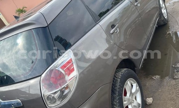 Sayi Na hannu Toyota Matrix Sauran Mota in Cotonou a Benin Sayi Na hannu Toyota Matrix Sauran Mota in Cotonou a Benin