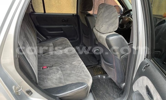 Sayi Na hannu Honda CR–V Azurfa Mota in Cotonou a Benin Sayi Na hannu Honda CR–V Azurfa Mota in Cotonou a Benin